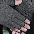 thumbnail image 4 of Guantes de compresión para artritis 1 par de terapia antideslizante medio dedo (M gris), 4 of 9