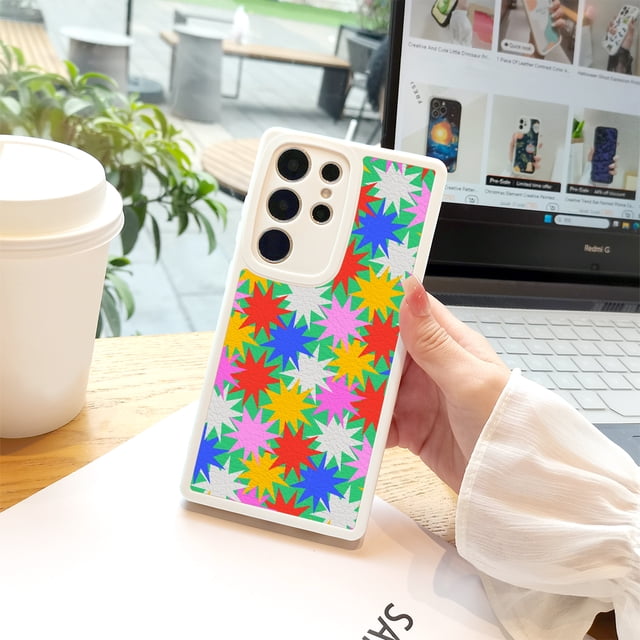 "Mejora el aspecto de tu iPhone: funda para teléfono plateada mate con estampado de dibujos animados vibrantes"