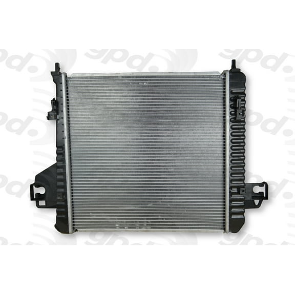 Global 2910C Radiator Fits select: 2003-2005 JEEP LIBERTY