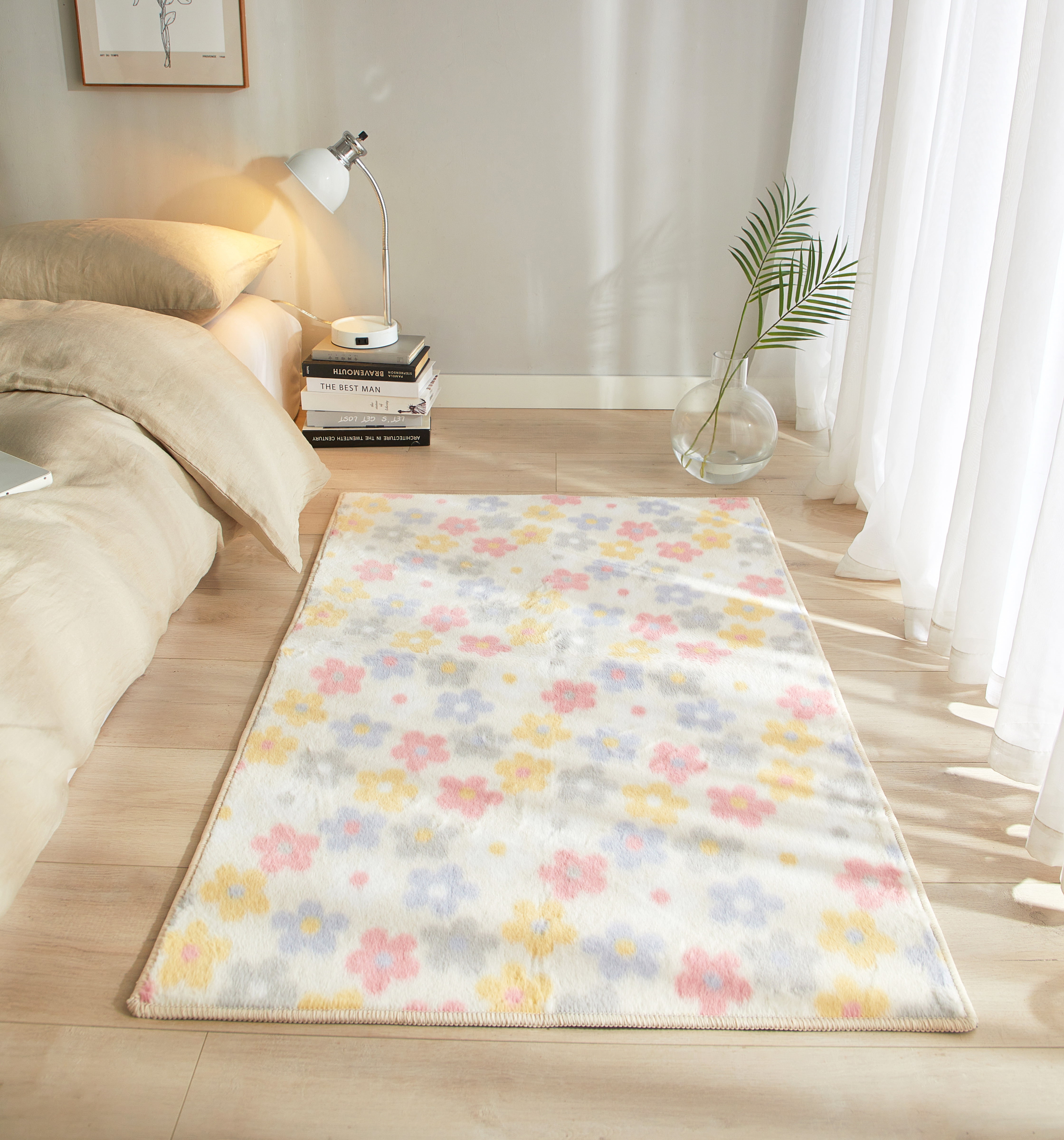 Mainstays 30" x 46" Faux Fur Daisy Print Room Rug For Adults, Multi Color