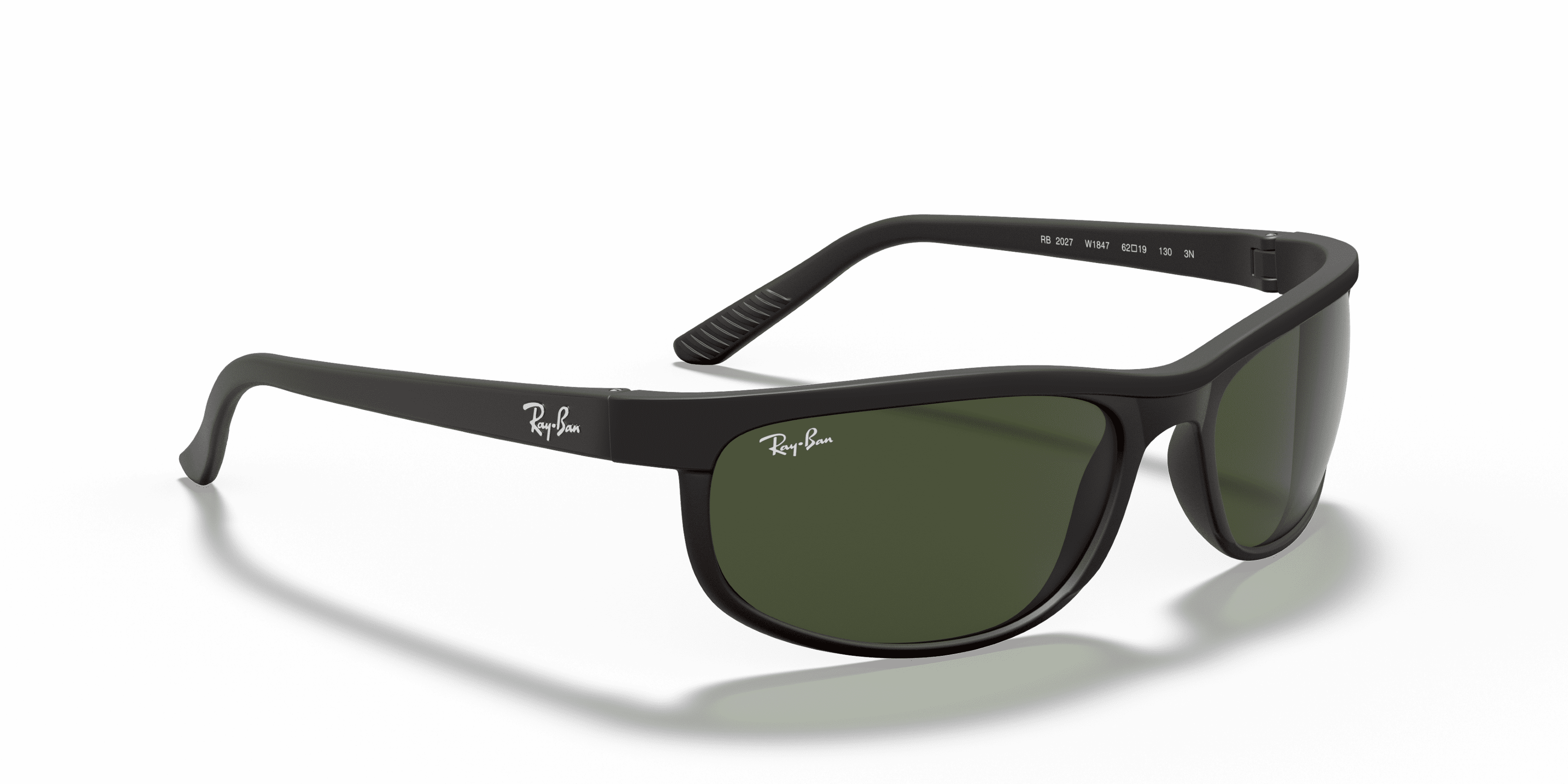Ray-Ban Predator 2 Sunglasses, Sporty Rectangle Eyeglasses with Case, Matte Black/G-15 Green, Size 62
