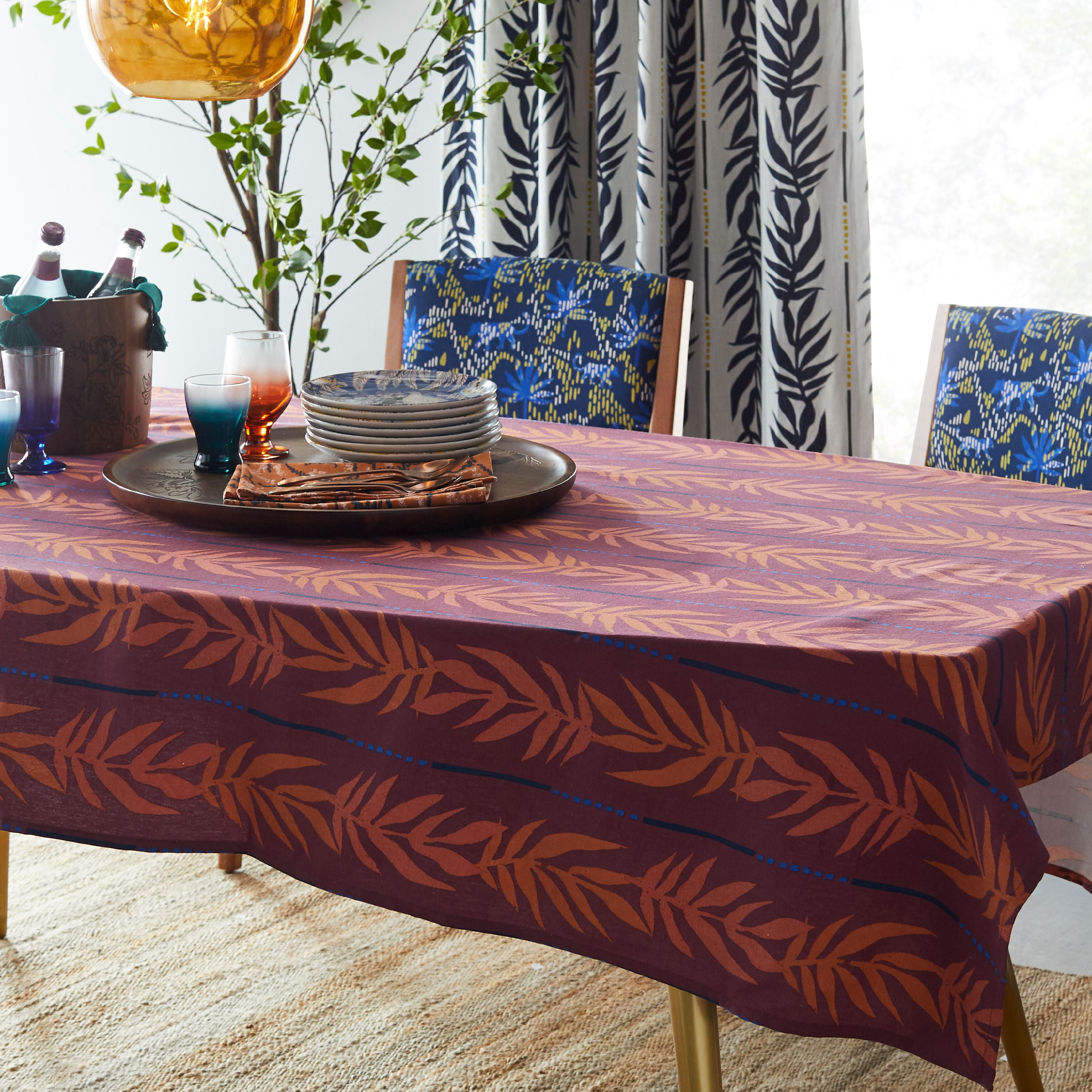 Drew Barrymore Flower Home Vintage Palm Table Throw, Venetian Wine