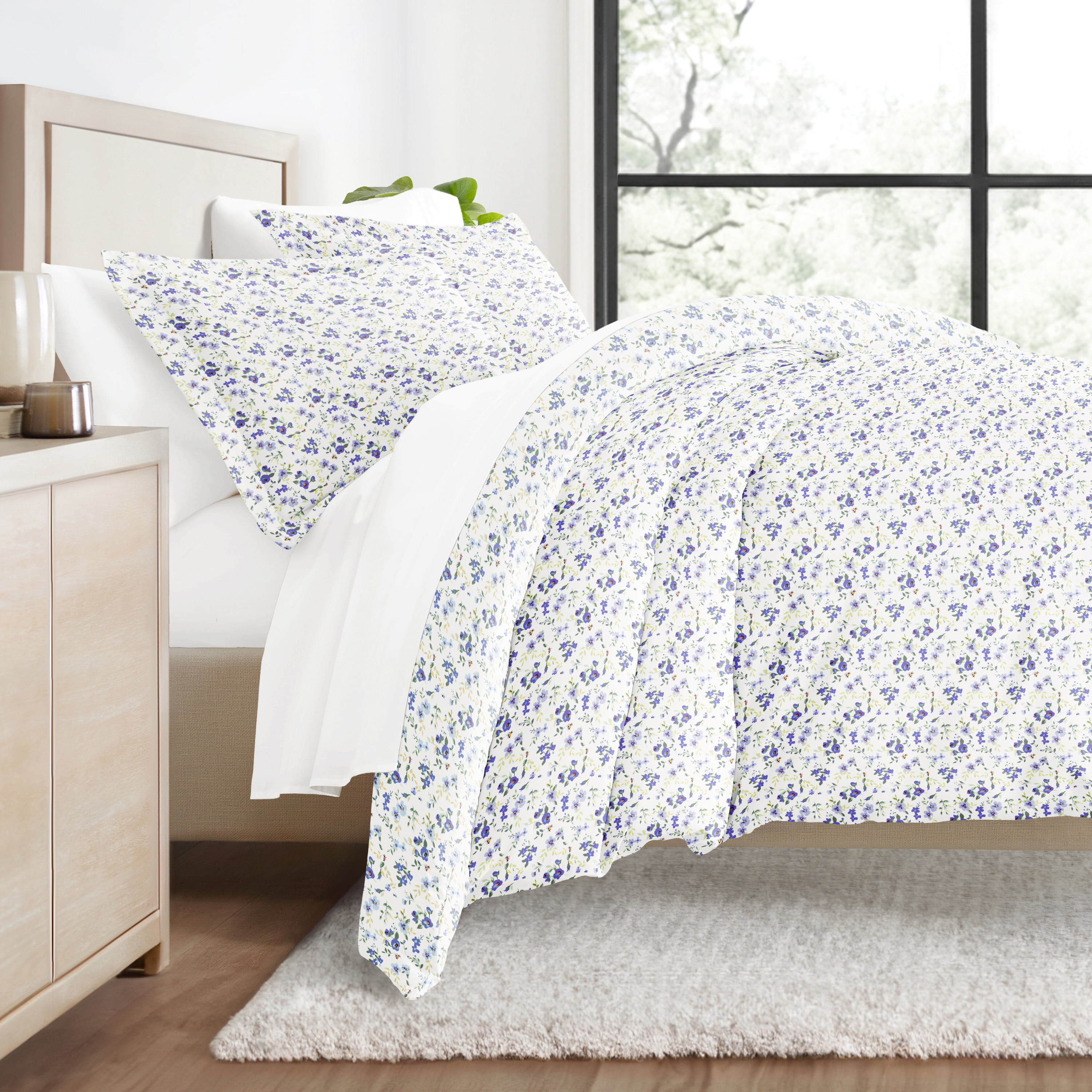 8PC Bedding Bundle - Patterned Duvet Cover Set White Comforter and Solid Sheet Set in Blossoms