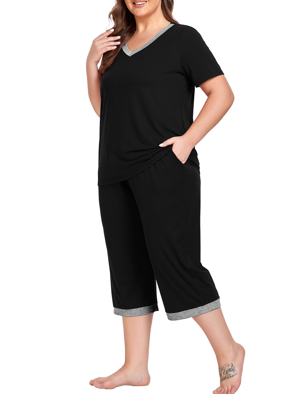 Cueply Women's Plus Size Pajama Set Short Sleeve with Pockets photo 5