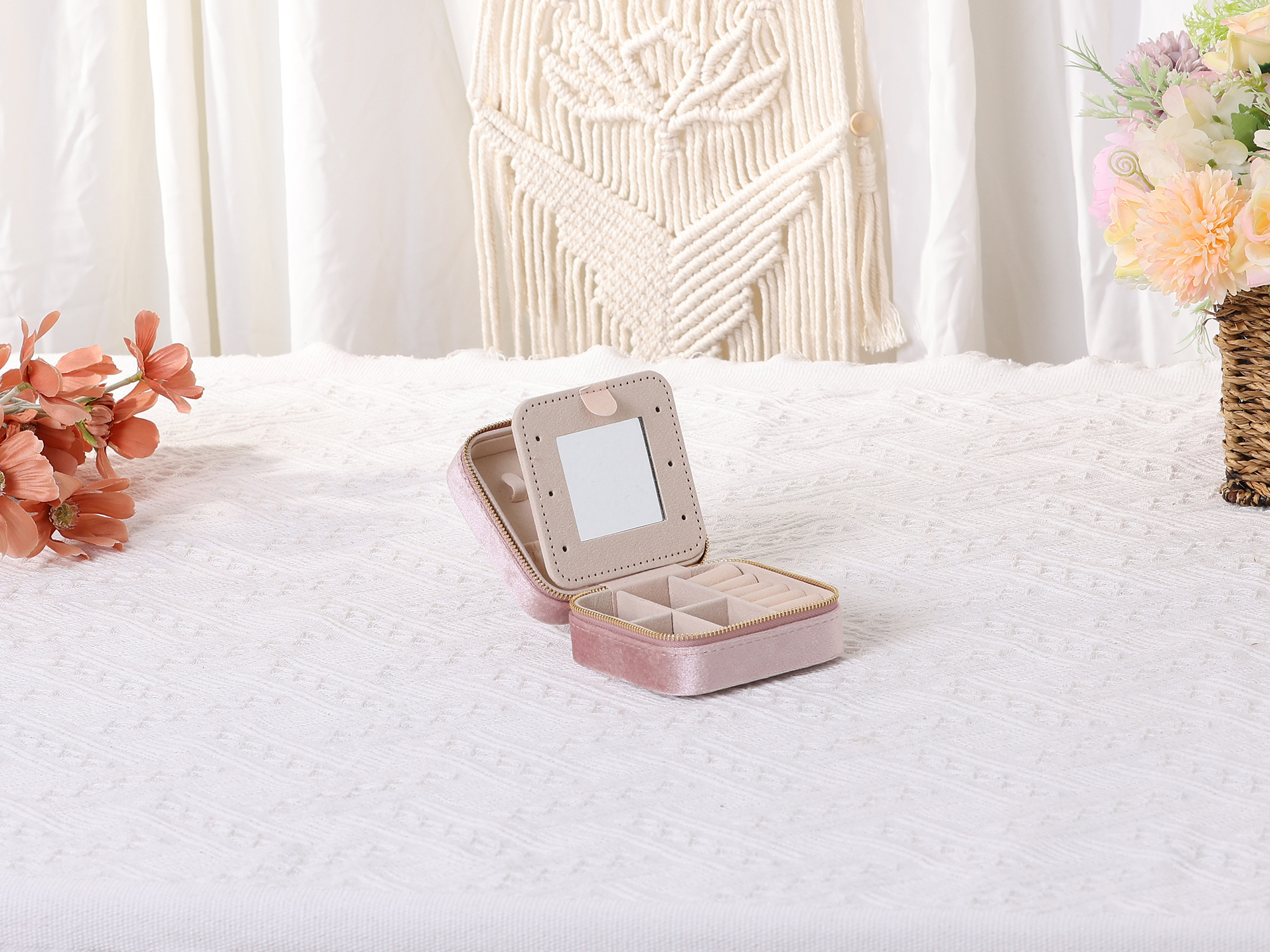 Unique Bargains Jewelry Box Small PU Leather Jewelry Organizer Case Storage Display Holder Pink