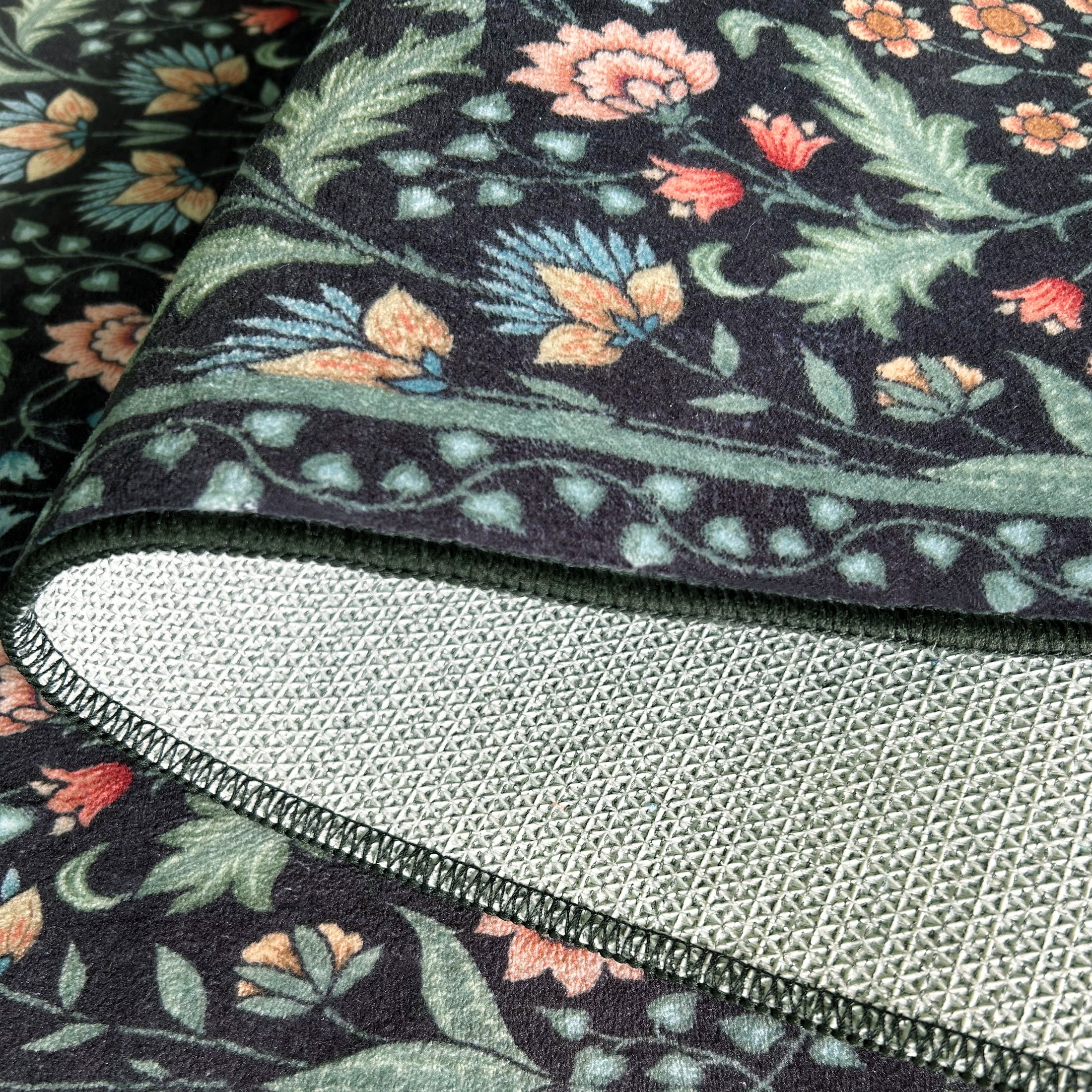 ARJINCUTE 9' x 12' Floral Area Rugs for Living Room, Washable Low Pile Non-Slip Vintage Large Floor Carpet for Bedroom Dinning Room, Black  Base
