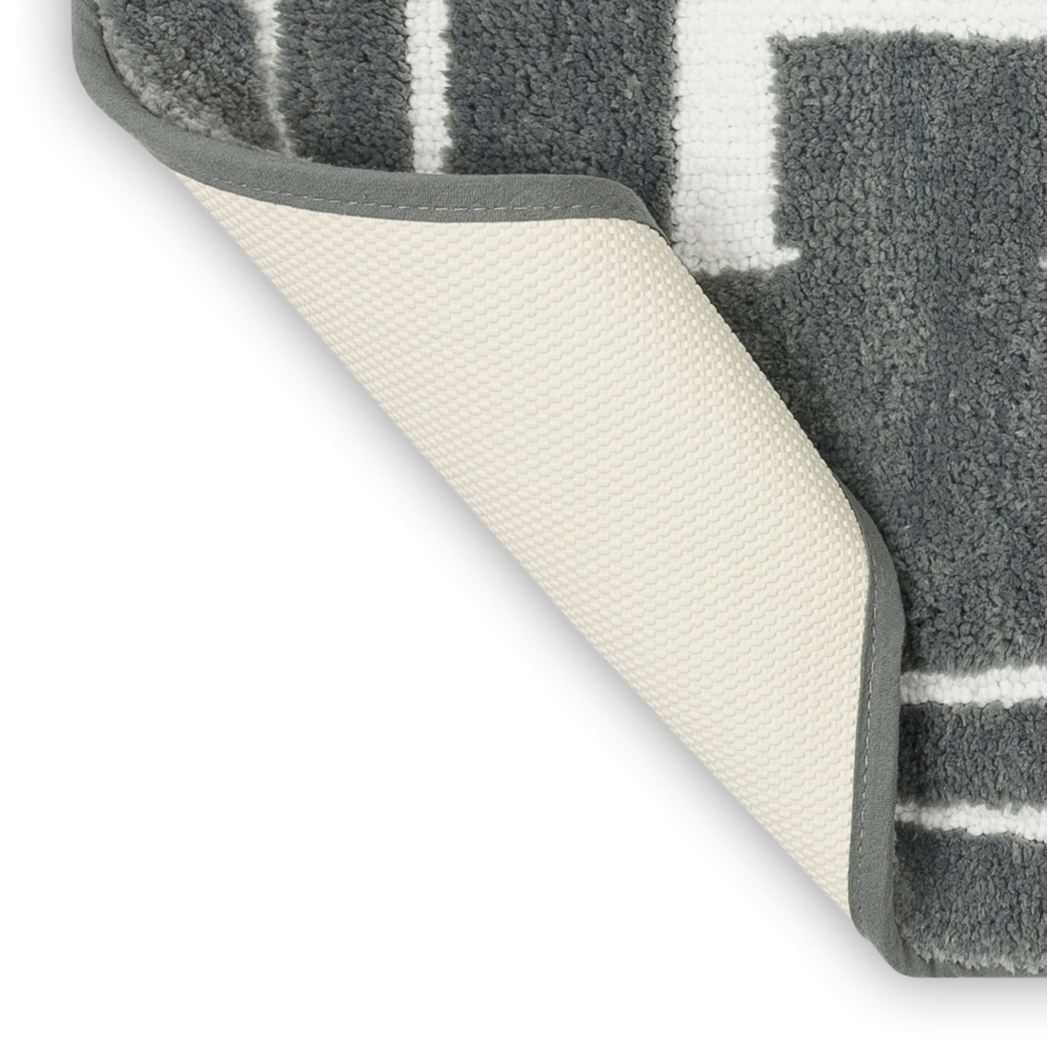 Mohawk Home Hers Knitted Plush Pile Washable Polyester Non-Slip Bath Mat, Pewter, 1'8" x 2'10"