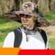 thumbnail image 1 of Luzes Solares Al Aire Libre Amplio Sombrero de Pesca Al Aire Libre Del Ventilador Del Sol Sombrero Del Sol de los Hombres con 2 Sombreros de Pesca de Ventiladores Del Sol Y 3 Sombreros de Ventilador A, 1 of 1