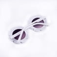 thumbnail image 4 of Gafas de sol con forma de corazón para niña, anti-UV, estilo vintage, para bebé, 4 of 5