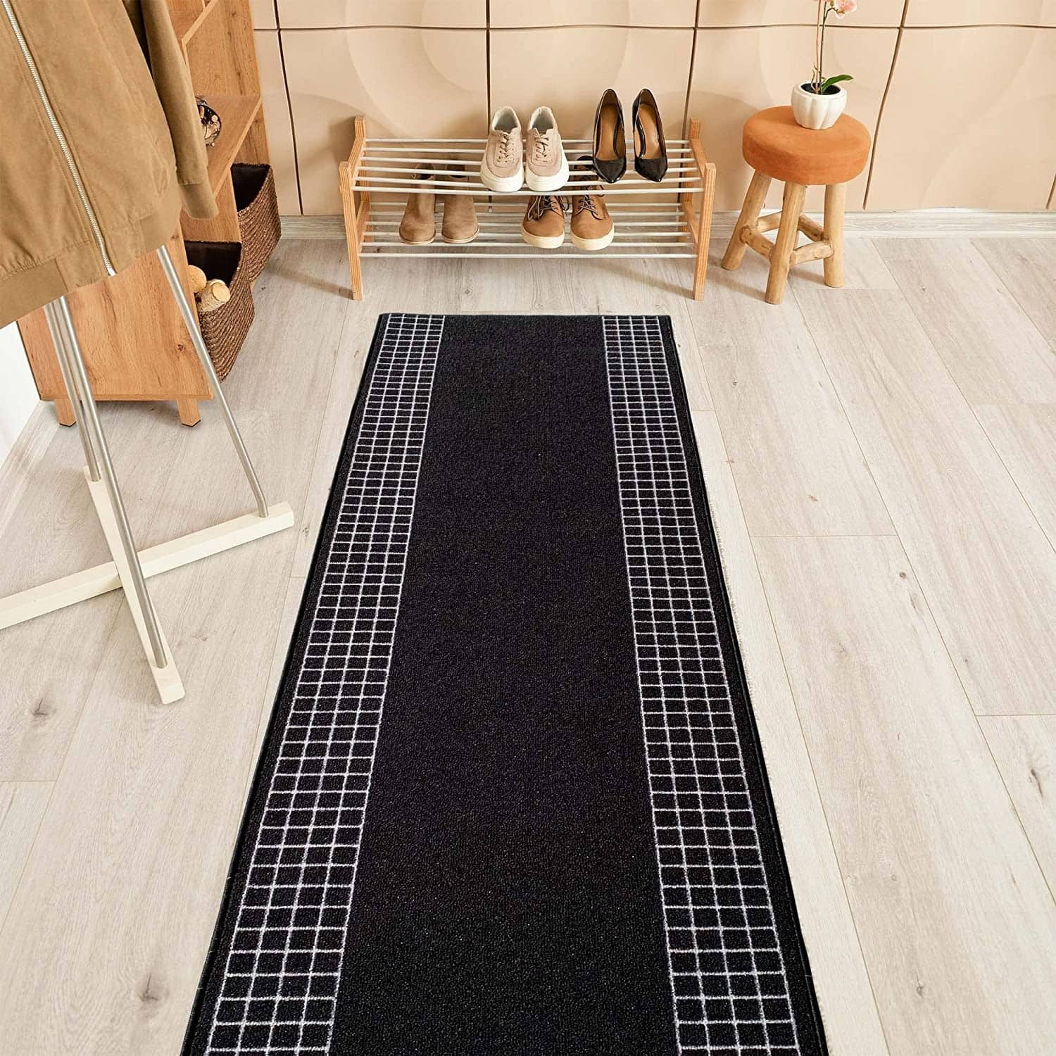 Playa Rug Checkered Border Non-slip Contemporary 26-inch Wide Runner Rug 8 Feet - Brown