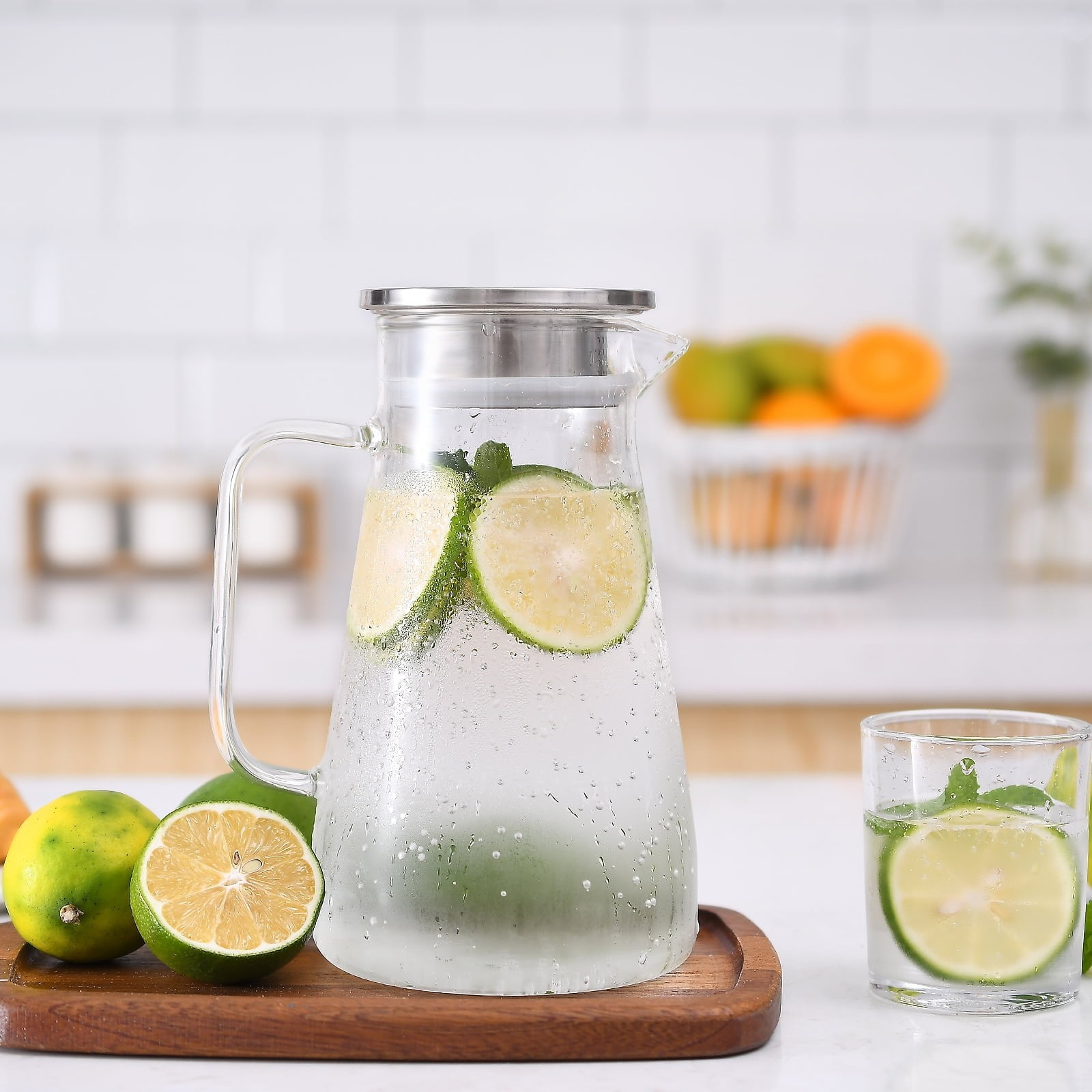 Glass Pitcher with Lid, Large Iced Tea Water Pitcher, Easy Clean Heat Resistant Borosilicate Glass Jug with Stainless Steel Lid for Juice, Milk, Cold or Hot Beverages - 52oz, 4.8x8.3"