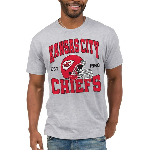 Junk Food clothing x NFL - Kansas city chiefs - Team Helmet - Short Sleeve  Football Fan Shirt for Men and Women - Size Small 