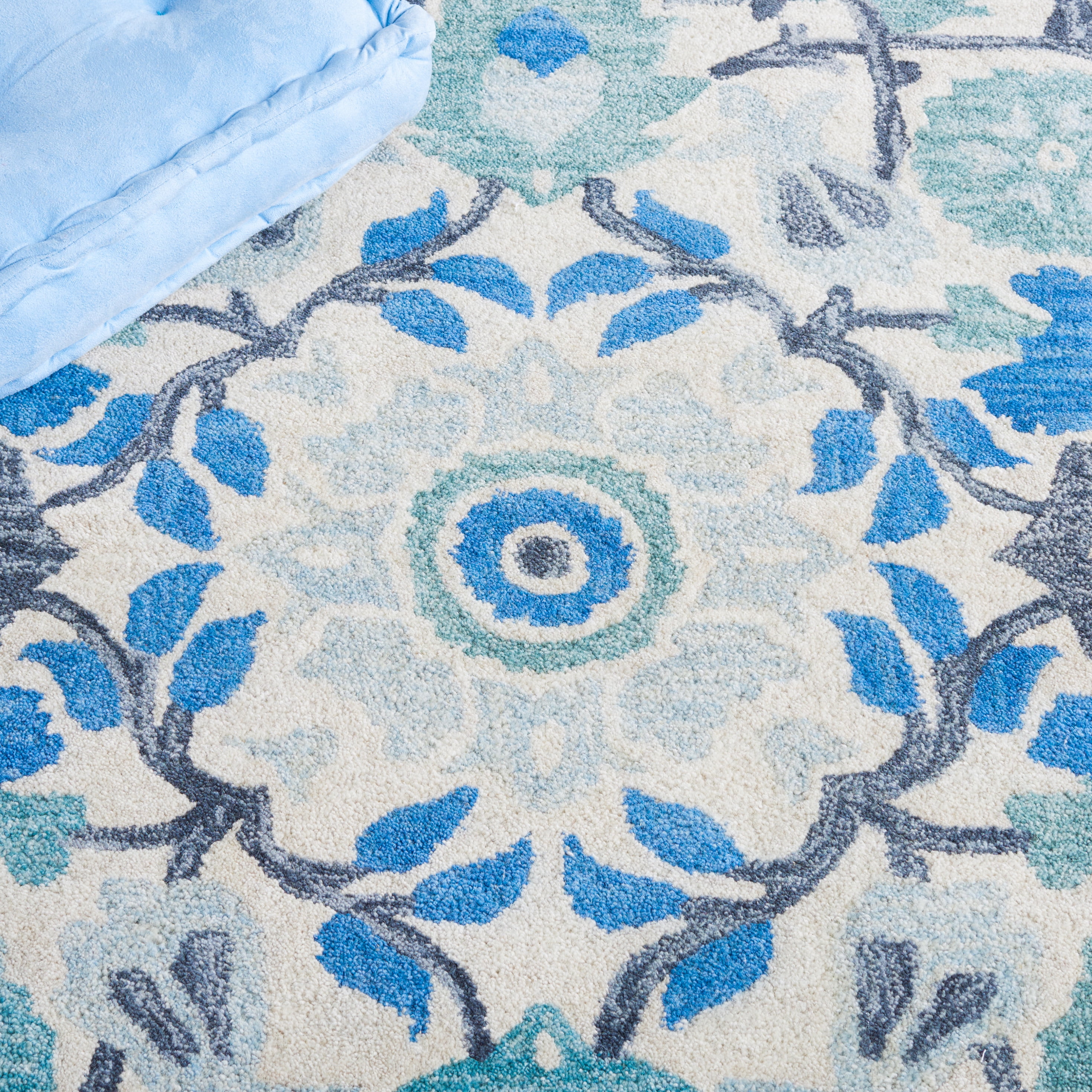 SAFAVIEH Antiquity Raschelle Oriental Wool Area Rug, Ivory/Blue, 9' x 12'
