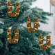 thumbnail image 4 of Adornos navideños artesanales decorativos para el árbol, monogramas decorativos acrílicos 2D con gorro de Papá Noel, 26 letras, adornos navideños colgantes para manualidades, decoración navideña para, 4 of 5