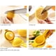 thumbnail image 4 of Exprimidor manual de cítricos, exprimidor de limón, exprimidor de frutas, prensa de lima, metal, exprimidor de mano profesional, herramienta de cocina (amarillo) JFHHH pequeña, 4 of 5