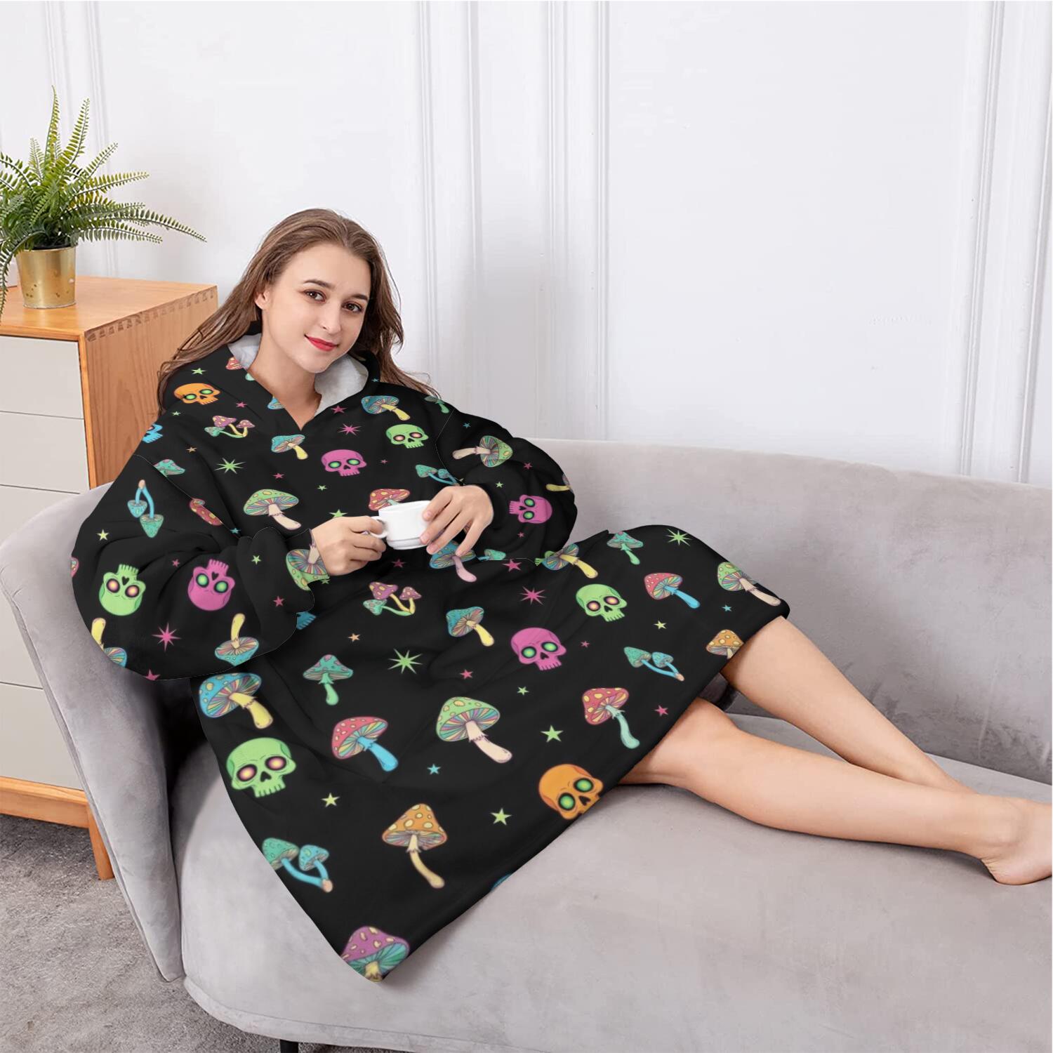 Oversized Wearable Blanket Hoodie,Black Colorful Skull Mushroom Pattern Sherpa Blanket Hoodie with Super Pockets,Super Warm Fuzzy Pullover for Women & Men