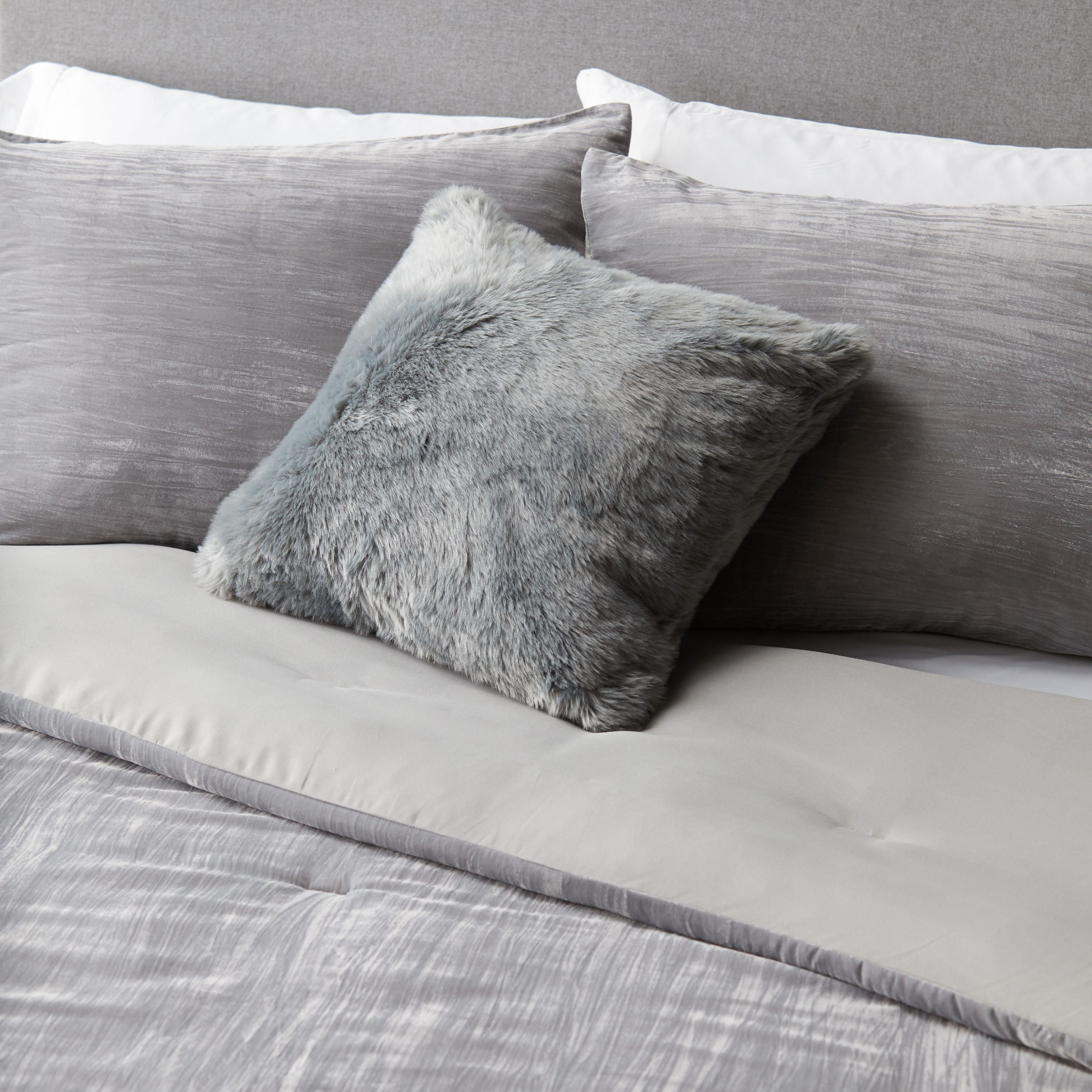 MoDRN Glam 4 Piece Crinkle Poly Velvet Comforter Set