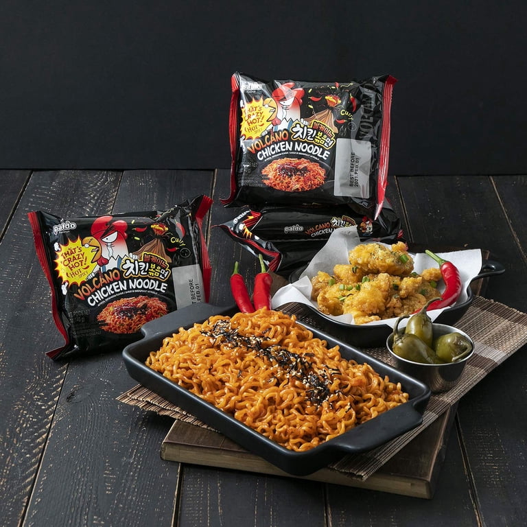 シヌ サンドゥル ゴンチャン LET'S FLY 集合 ① ポラロイド B1A4 16 Pack] Paldo Volcano Extremely Hot & Spicy Stir Fried Chicken