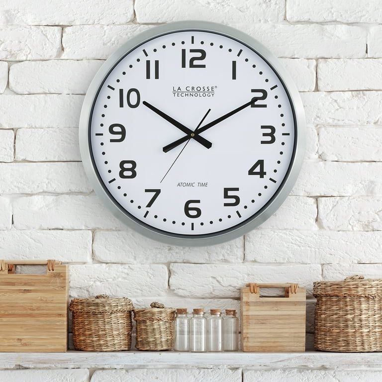 La Crosse Technology Indoor Automatic 20 Inch Atomic Analog La Crosse Technology Indoor Automatic 20 Inch Atomic Analog