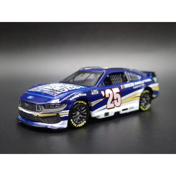 Open Box 2025 CHEVY CAMARO 2025 25' NASCAR HALL OF FAME NHOF 1:64 SCALE DIECAST MODEL CAR