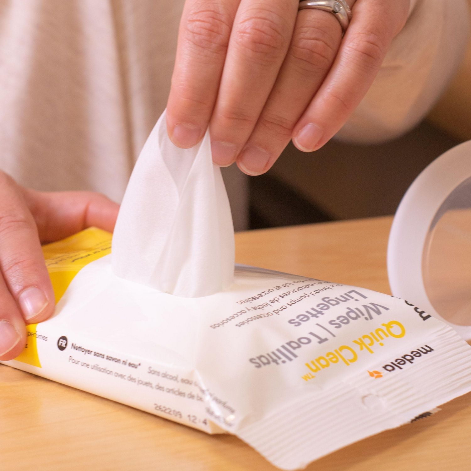 Medela Quick Clean Breast Pump and Accessory Wipes , Resealable, Convenient and Hygienic On the Go Cleaning for Tables, Countertops, Chairs, and More, 90 Wipes