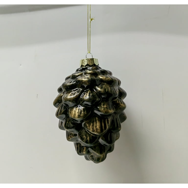 Gold-Brushed Pine Cone Ornaments with #myfavoritebloggers - the thinking  closet