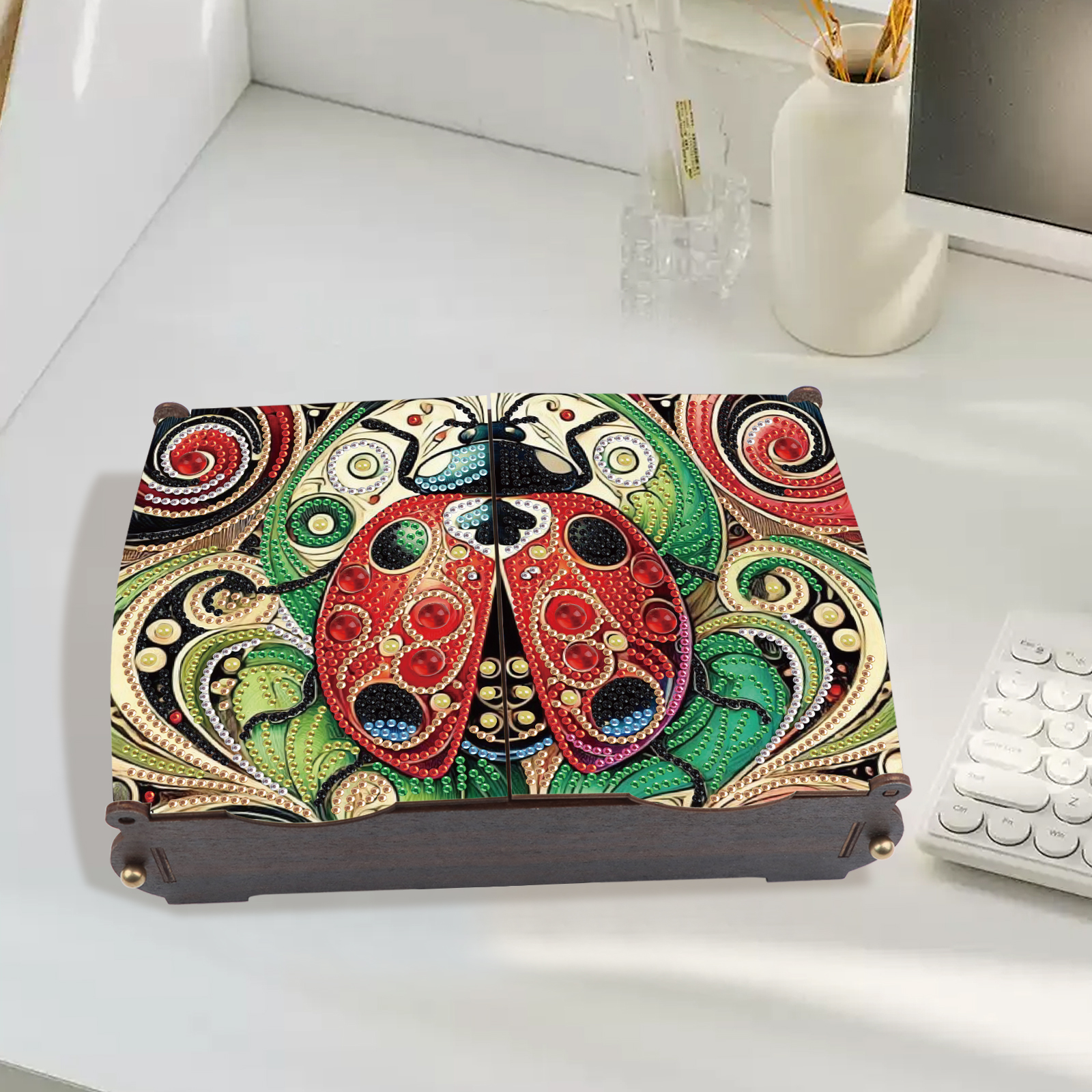 Diamond Painting Kit Storage Box Beautiful Insect DIY Multi-Purpose Craft Storage Box Ideal for Home Offices and Holiday Gifts