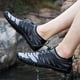 thumbnail image 5 of Zapatos acuáticos UBFEN Aqua para hombre y mujer, playa y natación, color gris y negro, 5 of 7