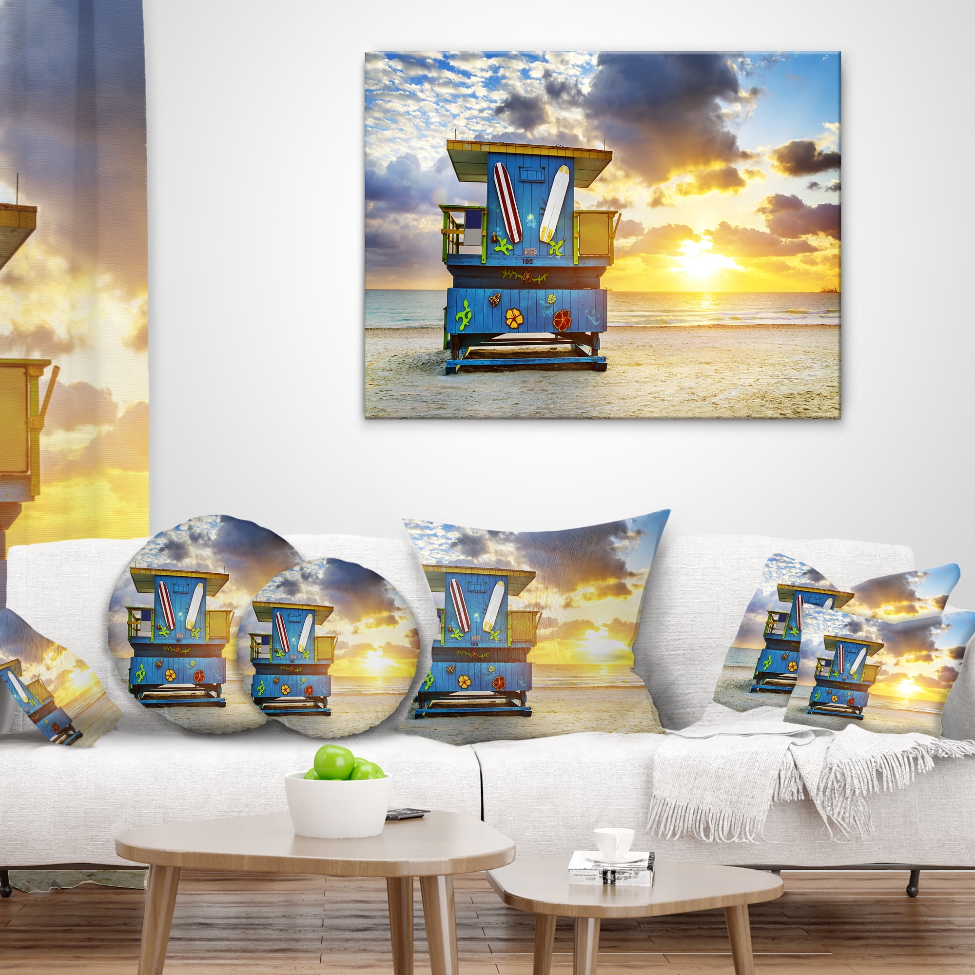 Designart Miami South Beach Sunrise - Seashore Throw Pillow - 16x16