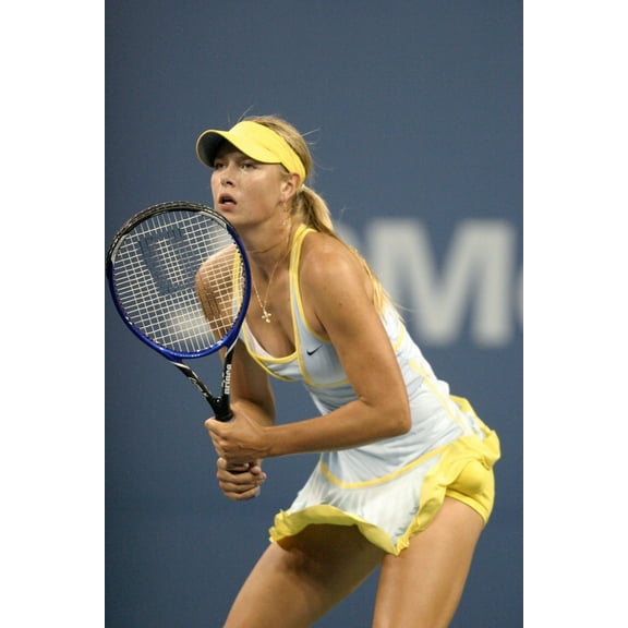 Maria Sharapova Inside For U.S. Open Tennis Tournament, Arthur Ashe Stadium, Flushing, Ny, September 06, 2005. Photo By Rob RichEverett Collection Celebrity (16 x 20)