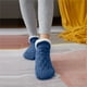 thumbnail image 5 of ¡Gran Promo de Temporada!, Calcetines tipo pantuflas de invierno súper suaves, cálidos, acogedores y suaves, con forro polar y pinzas Akmoler, 5 of 7