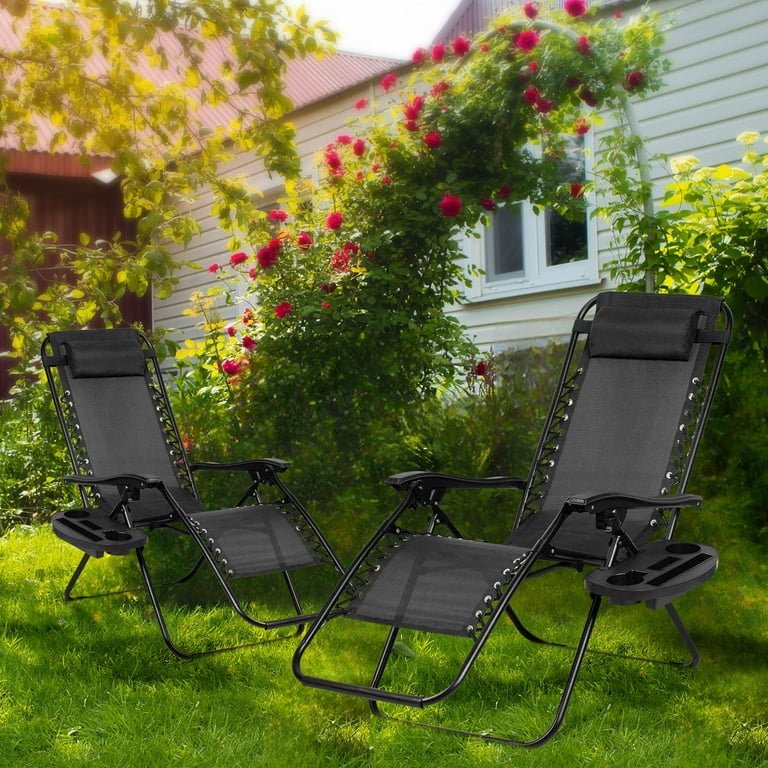 Relaxing deck chairs hotsell