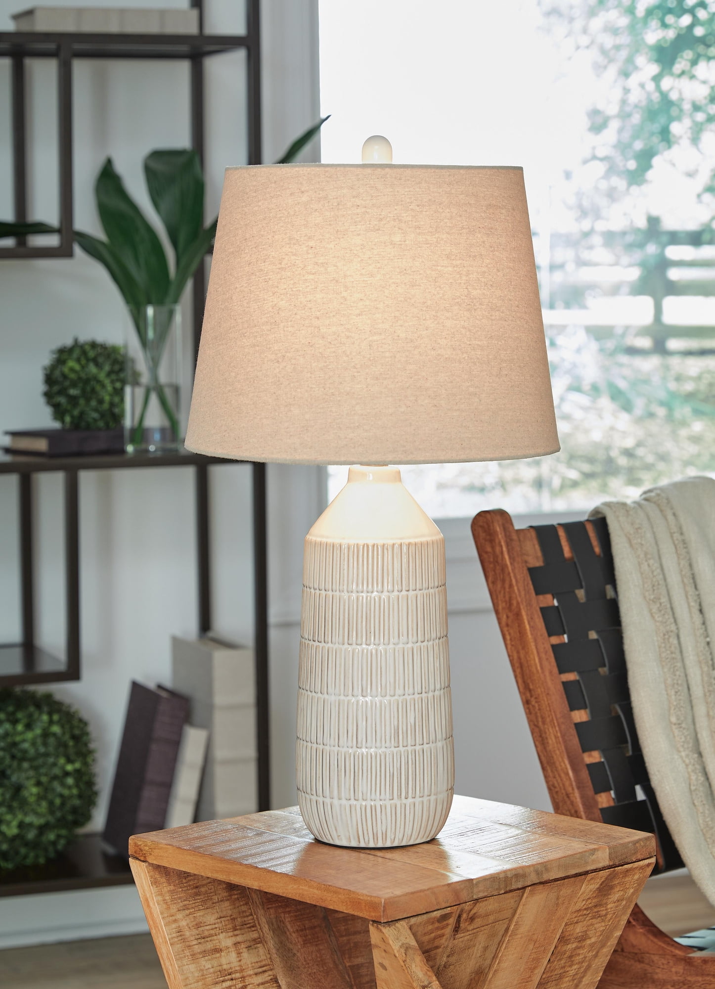 Signature Design by Ashley Willport Contemporary 27" Ceramic Table Lamp, Set of 2, Off White