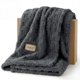 thumbnail image 1 of Manta Bedsure Waffle, gris oscuro, 130 x 150 cm, GentleSoft, 1 of 8