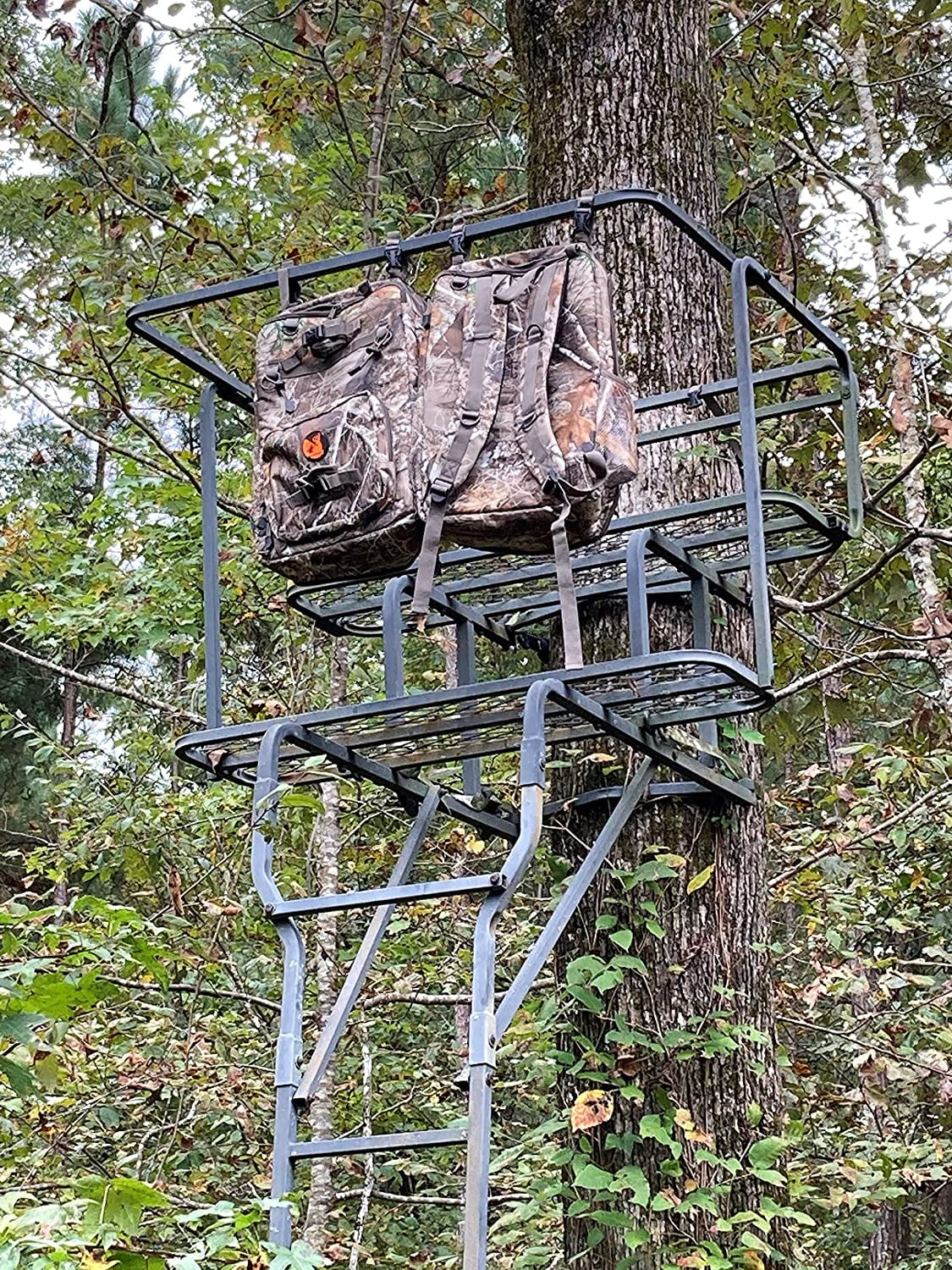 Hanging Hunting Backpack for Treestand Blind or Flooded Timber