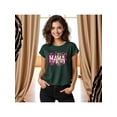 thumbnail image 2 of Playera Blusa Mama Mamá Fieramente Increíble – Estilo Animal Print con Actitud Color Verde Oliva Talla Mediana Marca Emil SaEs, 2 of 4