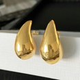 thumbnail image 3 of Pendientes de gota de agua dorada, nicho, pendientes de diseño avanzado europeo y americano, pendientes de temperamento únicos, 3 of 6
