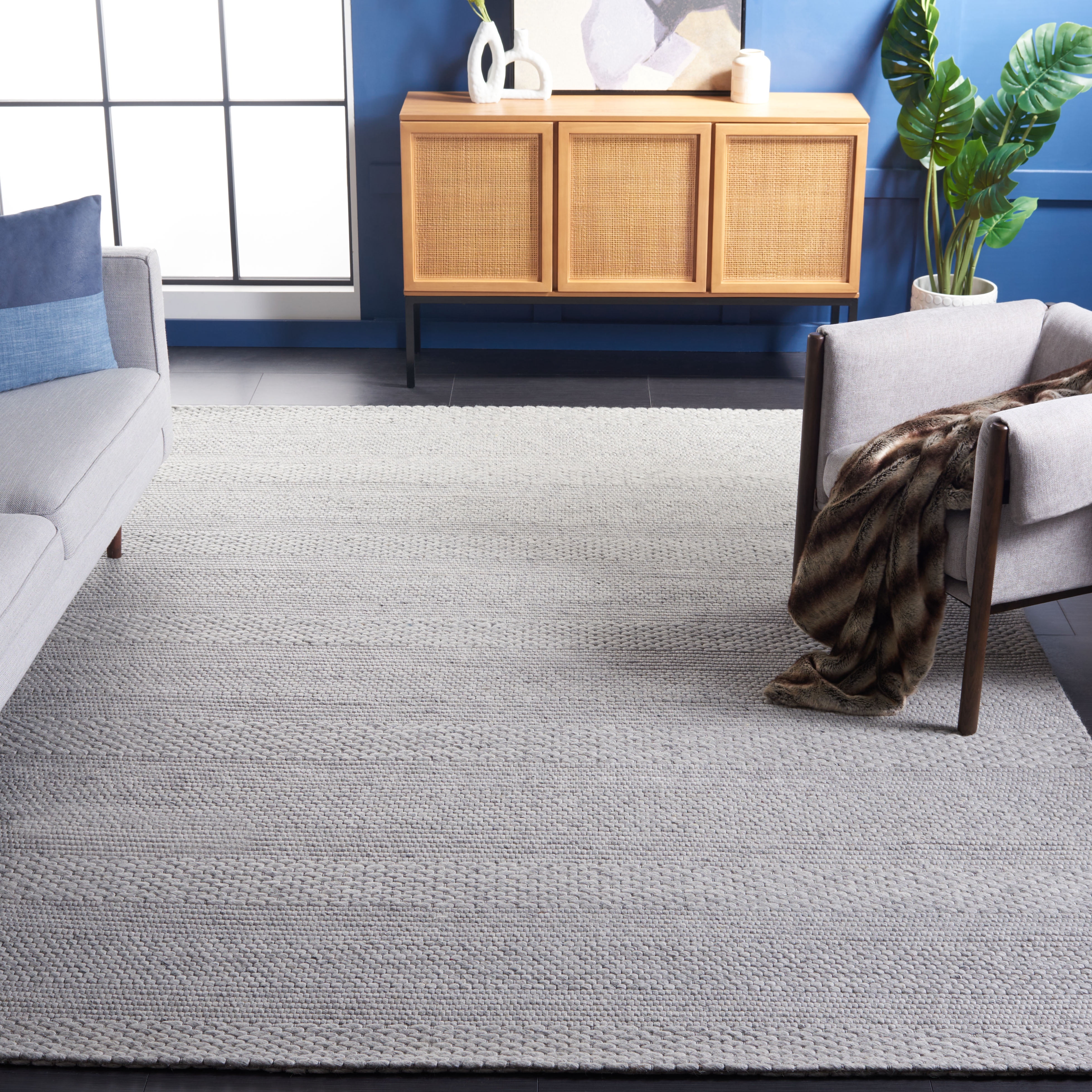 SAFAVIEH Marbella Cassarah Striped Area Rug, Silver/Grey, 7' x 7' Square