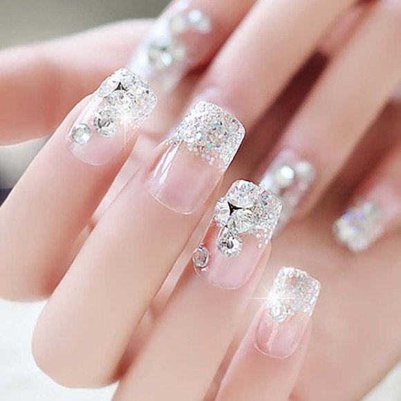 Auwoyss Crystal Press on Nails Cuadrado Falso 3D Rhinestone Falso Longitud Media Glitter Sparkle Lujo Cubierta Completa Uñas Acrílicas Consejos Gel Fancy Stick on Nails Novia Art Gel Artificial Boda
