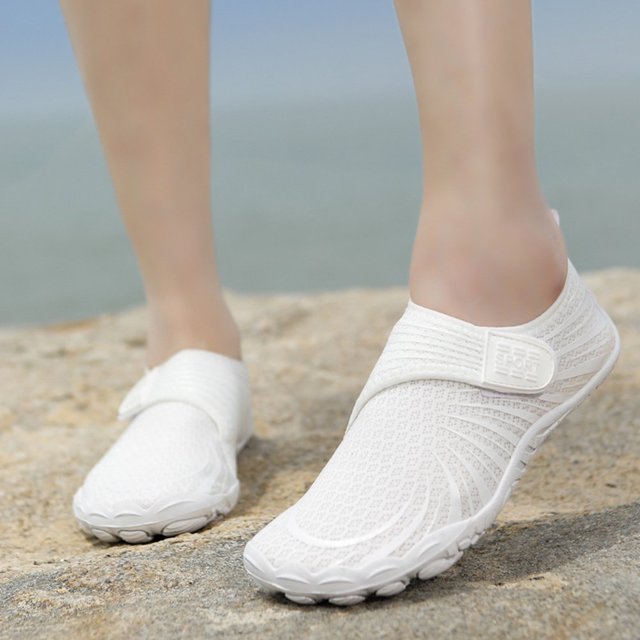 Chaussures Aqua Respirantes Espadrilles de Plongée Résistantes à l'Usure Espadrilles de Gué pour Femmes Hommes