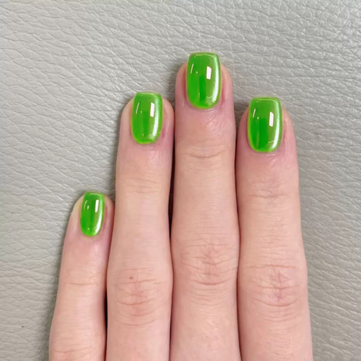 (Buy 2 Get 1 Free, Buy 4 Get 2 Free) Short Square Press On Nails, Solid Glossy Lime Green Fake Nails, 24PCS Reusable Acrylic Glue On Nails Minimalist Daily Summer Manicure Kit
