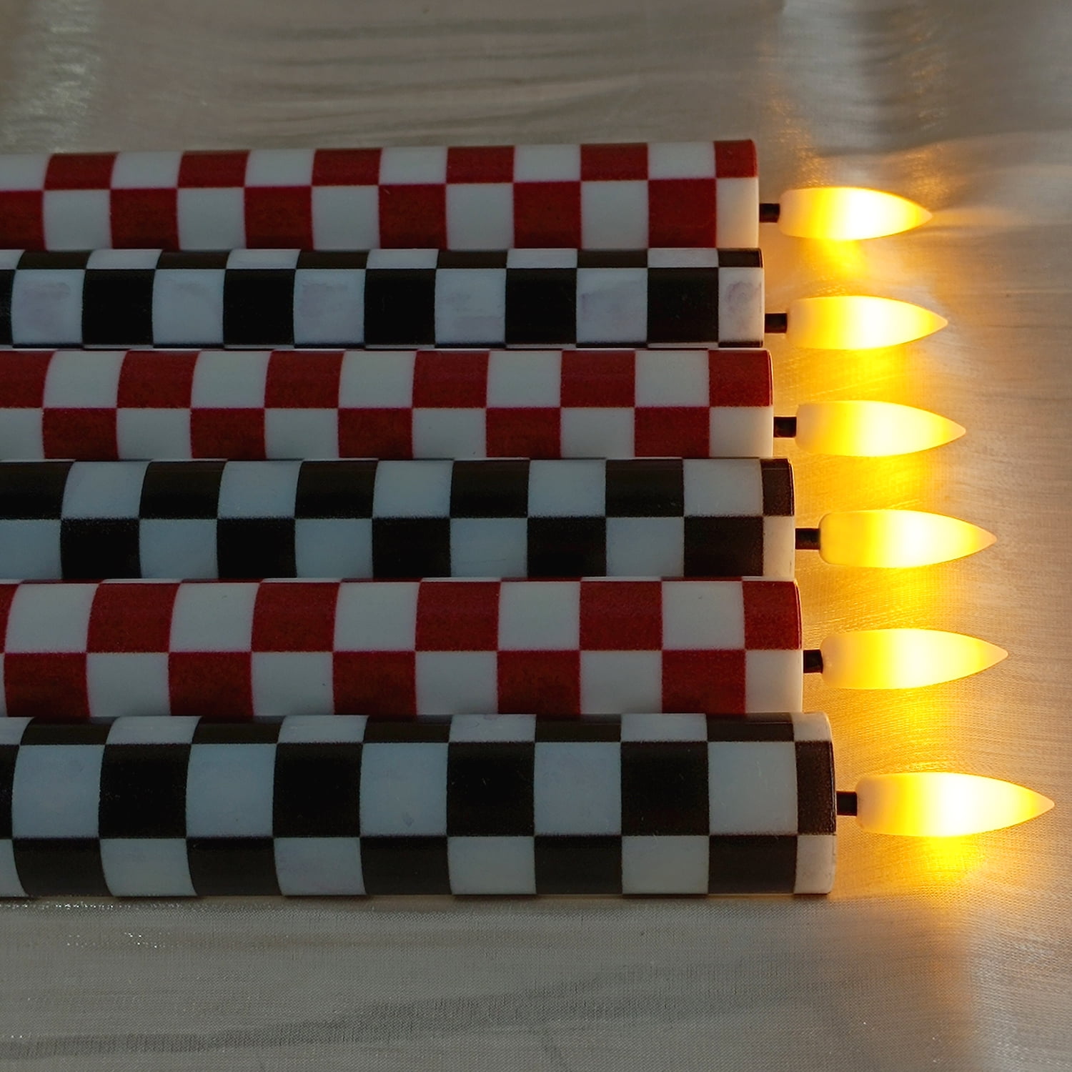 XINAOBAOLUO Black and White Checkerboard LED Flameless Candles Set of 3 Flickering Flameless Candles，Remote Control with Timer,Flameless Home Decor Dinner Gift