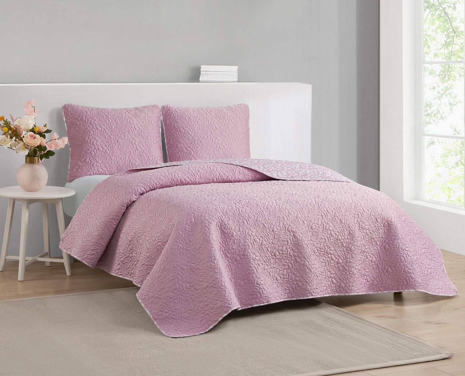 Valerie 3 Piece Reversible Quilt Set