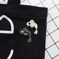 thumbnail image 3 of Juego de broches de solapa esmaltados, 2 piezas, precioso broche de pez blanco y negro, bonitos alfileres de dibujos animados para mochila, 3 of 5