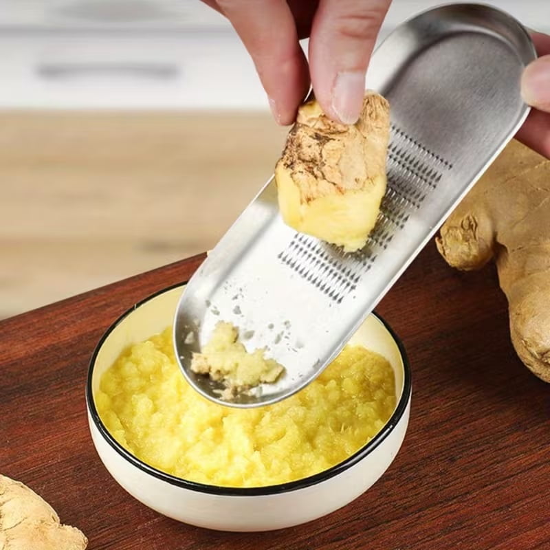 304 stainless steel portable garlic masher 15*6cm, manual grinding tool, suitable for restaurant use, rust-proof design