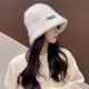 thumbnail image 2 of Gorro de pescador de piel de conejo para mujer, estilo coreano, otoño e invierno, retro, de metal, estándar, cálido, con cara que muestra un pequeño gorro de felpa, 2 of 5