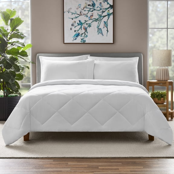 Mainstays Full/Queen All-Season Reversible Microfiber Comforter, White