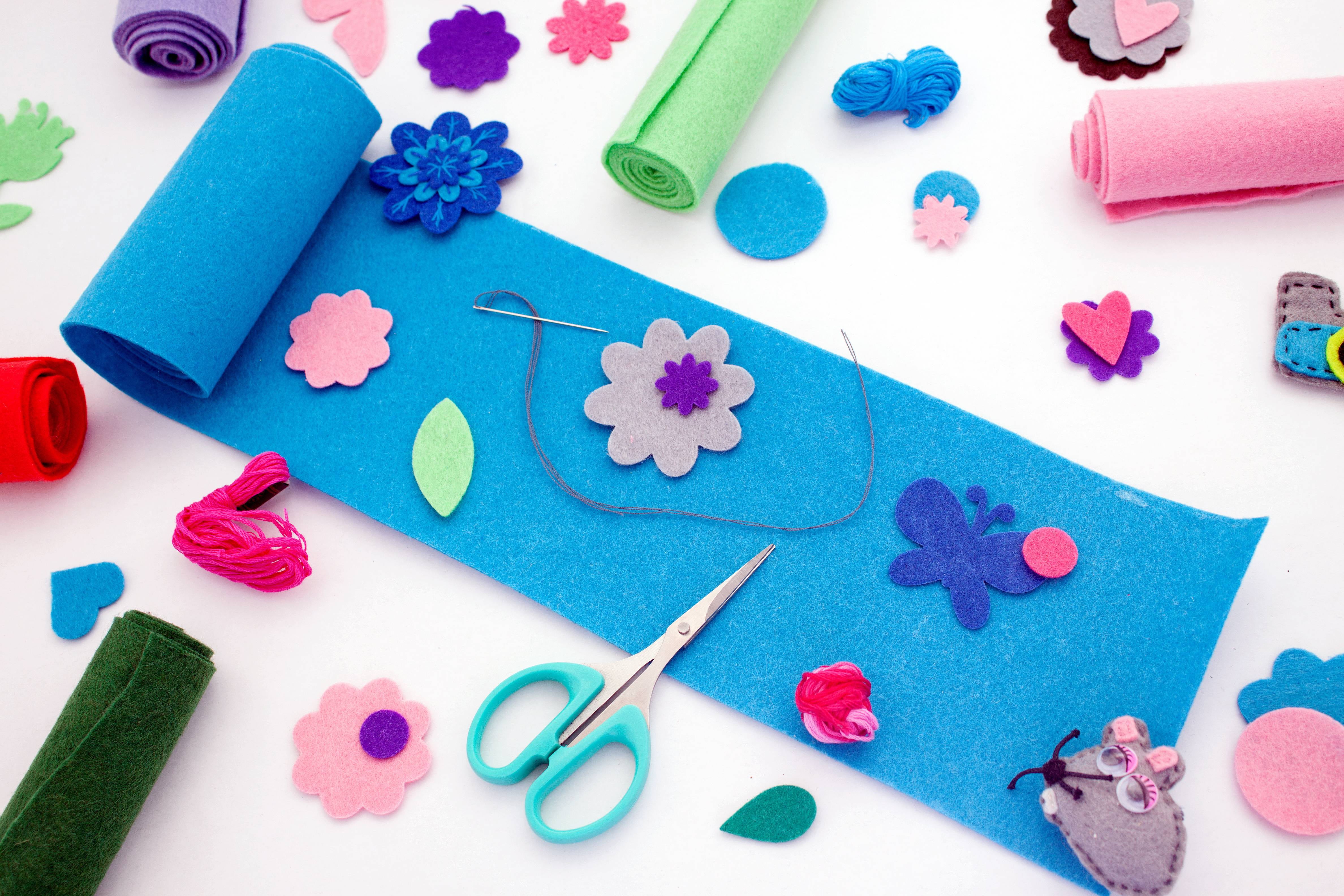 Eovea - Acrylic Felt Fabric - 72" Inch Wide -1.6mm Solid Thick Felt Fabric by The Yard - Craft Supplies - Sewing, Cushion and Padding, DIY Arts & Crafts, Cloth (Baby Blue, 1 Yard)