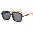 thumbnail image 1 of Gafas de sol Vintage cuadradas de doble haz para mujer, lentes de sol a la moda con espejo de pudín de tofu, diseño de pierna, Street Shoot INS, espejo plano, 2024, 1 of 4