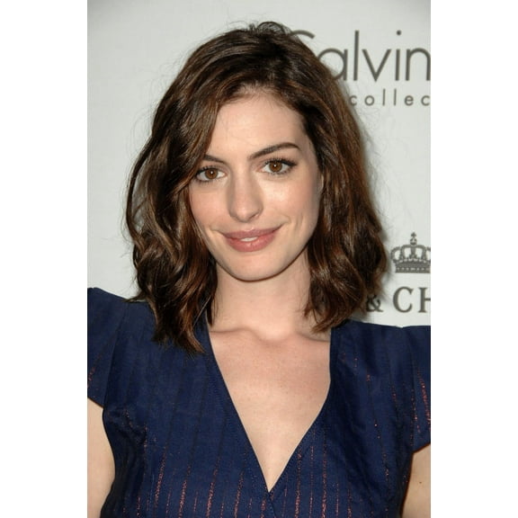 Anne Hathaway At Arrivals For 15Th Annual Elle Women In Hollywood Event The Four Seasons Beverly Hills Los Angeles